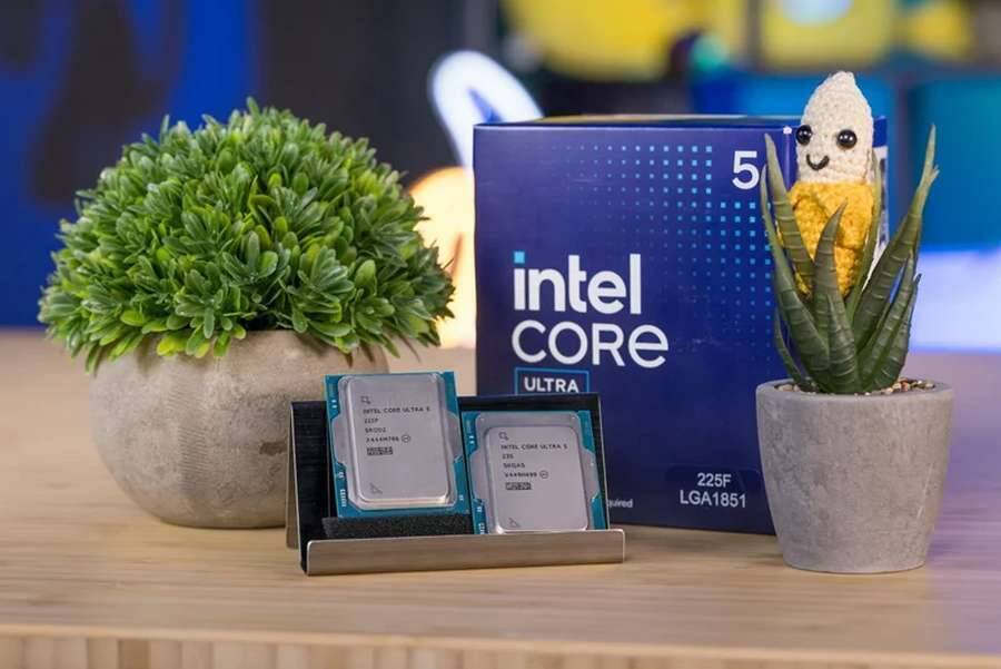Intel Core Ultra 5 235