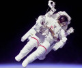 Что мешает американским космонавтам выходить в открытый космос?