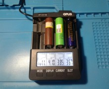 Зарядное устройство для Li-Ion и NiMH аккумуляторов