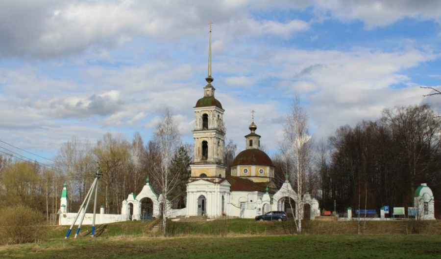 Церковь Спас-Преображения в с. Спас-Угол