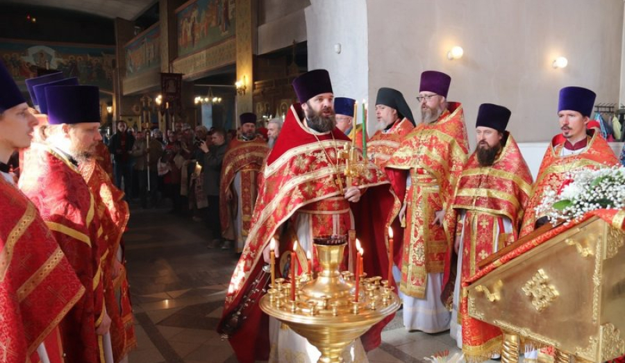 Соборное богослужение в Дубненско-Талдомском благочинии