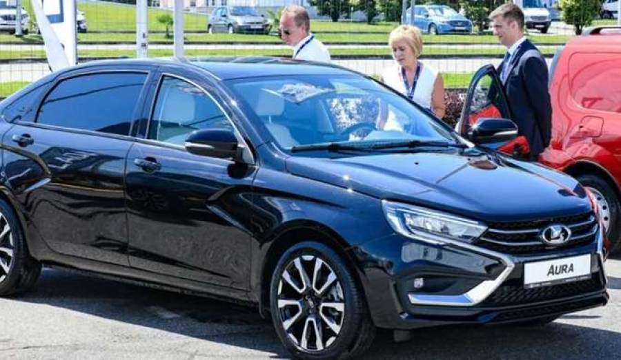 Lada Aura поступает в дилерские центры