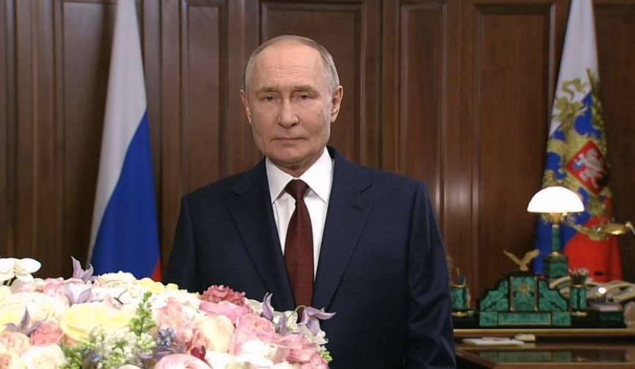 Поздравление российским женщинам с 8 Марта