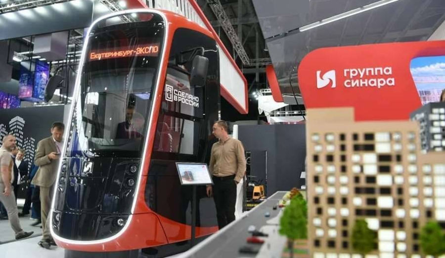 Представлен новый трехсекционный трамвай