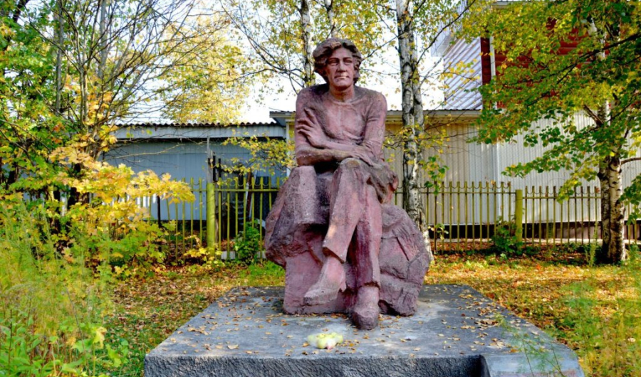 Памятник С. А. Клычкову