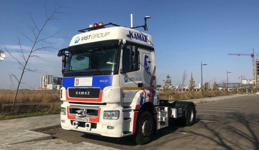 Беспилотный «КАМАЗ» успешно прошёл испытания в России