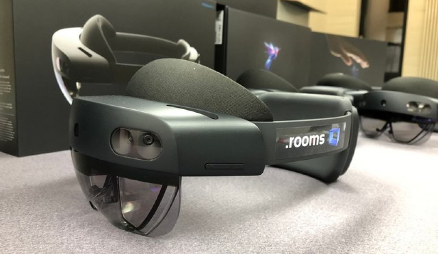 Очки вместо смартфонов: как IT-гиганты дополняют реальность