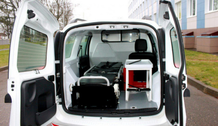 Автопарк Талдомской ЦРБ пополнился новым санитарным автомобилем