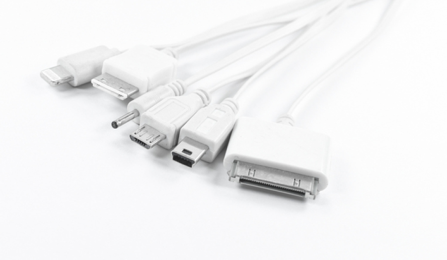 Европарламент проголосовал за единую зарядку для мобильных устройств