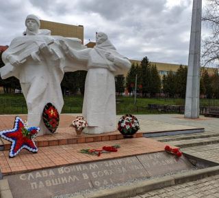 Памятник воинам - землякам в Запрудне