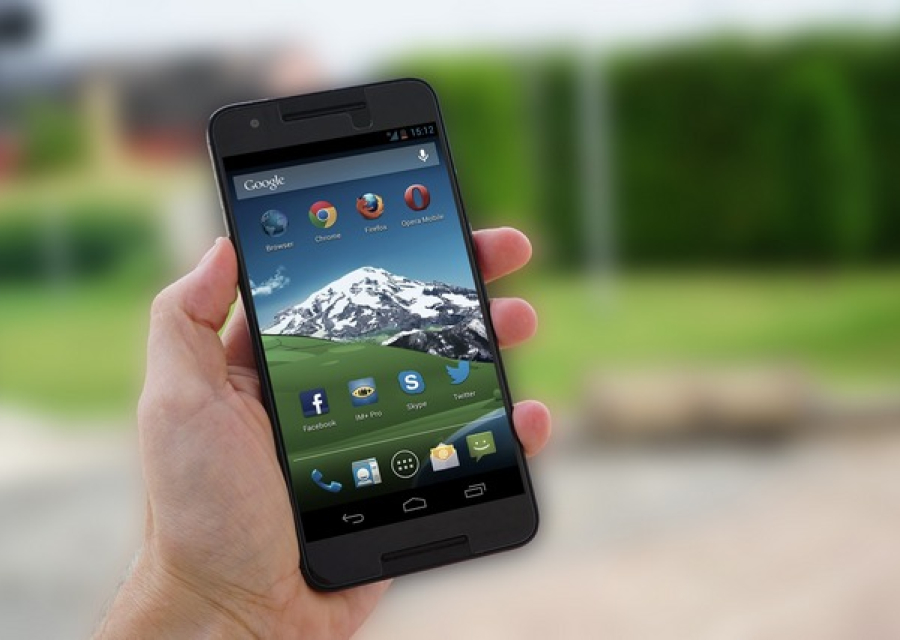 Специалист назвал ограничения для старых смартфонов с 2021 года